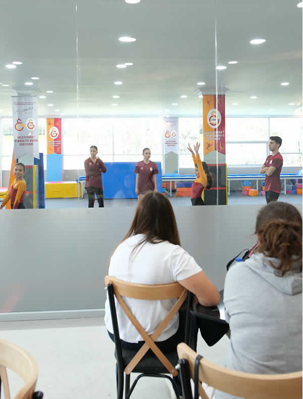 Kağıthane Galatasaray Futbol, Cimnastik Spor Okulu